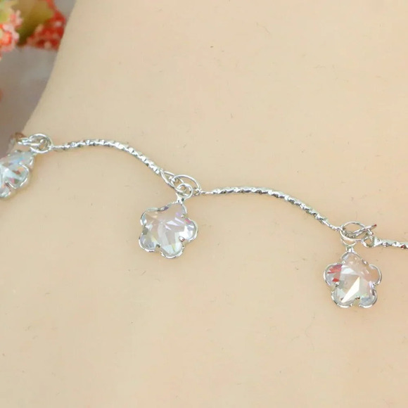 "New Beautiful Design Bracelet for Women/Girls, Gift, B804 - Picture 1 of 10